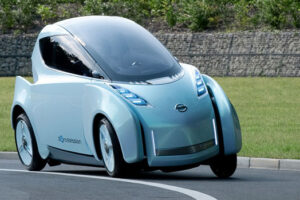 Nissan แจงอยากทำรถแบบ EV ให้เทพกว่า "Renault Twizy"