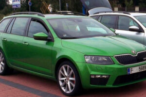 เผยภาพ Skoda Octavia RS โฉมใหม่ หลากสีสัน
