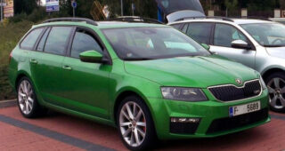 เผยภาพ Skoda Octavia RS โฉมใหม่ หลากสีสัน