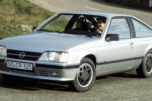 Opel เตรียมนำรถ "Monza Coupe" รุ่นเก่ามาทำใหม่ลองเปิดตัวในงานที่ Frankfurt