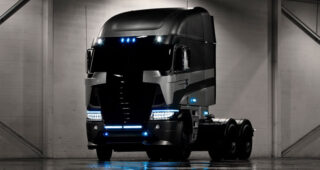 เปิดตัวรถใหม่ใน Transformers 4 ด้วย "Daimler Freightliner Truck" ใหม่ล่าสุด