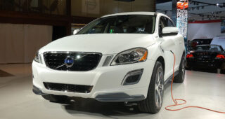 Volvo เผยรถ SUV รุ่นใหม่พร้อมท้าชน "Evoque" แต่รูปแบบยังไม่ดีพอ