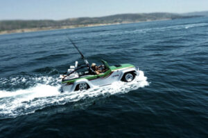 WaterCar Panther ออกรถสะเทินน้ำสะเทินบกพร้อมเครื่องจาก Honda V6