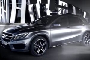 ค่าย Mercedes-Benz เปิดตัวรถแบบใหม่ "2014 GLA" ให้กำลังแรงขึ้น