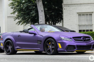 แอบถ่ายภาพ Mercedes-Benz SL 63 AMG ตกแต่งแนว "Los Angeles Lakers Edition"