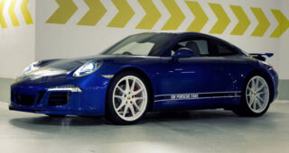 Porsche ทำรถรุ่นพิเศษ Facebook ครบ 5 ล้าน LIKE