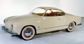 VW ฉลองครบรอบ 60 ปีจัดแสดงรถเก่าอย่าง "Karmann Ghia" ในพิพิธภัณฑ์