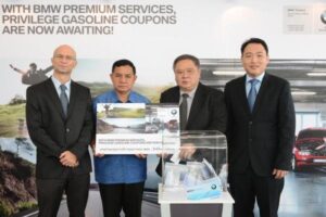 BMW GROUP THAILAND มอบของกำนัลสุดพิเศษรวมมูลค่ากว่า 1 ล้านบาท