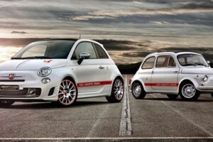Abarth โชว์ผลงาน 2 รุ่นทั้ง "595 50th Ann และ 695 Maserati Edition"