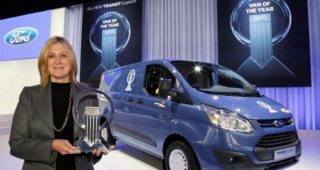 Ford แต่งตั้ง Barb Samardzich เป็นหัวหน้าภาคพื้นยุโรป (COO)