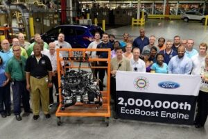 FORD ฉลองการผลิตเครื่องยนต์ประยัดน้ำมัน ‘EcoBoost’ ครบ 2 ล้านเครื่อง