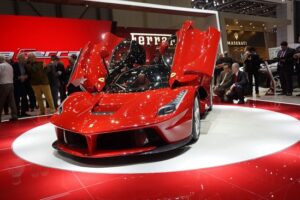 Ferrari ไม่มีแผนทำรถพลังงานไฟฟ้า - แต่เผยอยากทำ Hybrid ต่อ