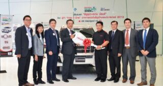 ISUZU มอบรถ “ISUZU MU-7 CHOIZ” ผู้พิชิตรางวัล Hole-in-One
