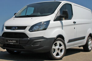 Loder1899 ค่ายแต่งรถเมืองเบียร์ทำ "Ford Transit" เป็นรถโดยสารอเนกประสงค์