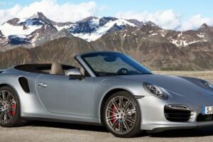 เปิดตัวราคาขาย Porsche 911 Turbo และ Turbo S Cabrio พร้อมส่งปลายปีนี้