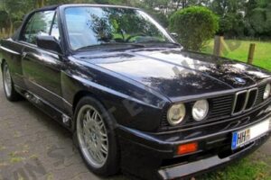 รถแบบ 1993 BMW M3 E30 รุ่นเก่าถูกนำมาขายในราคา €249,000