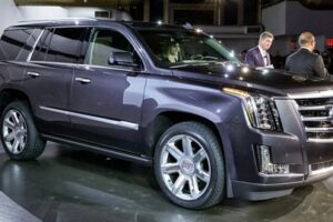 "2015 Cadillac Escalade" พร้อมเปิดตัวต้นปี 2014 ใน Generaion ที่ 4 แล้ว