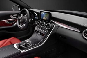 เปิดภาพล่าสุดแสดงภายในของรถแบบ "2015 Mercedes-Benz C-Class"