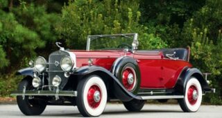 1931 Cadillac V12 โดยทาง