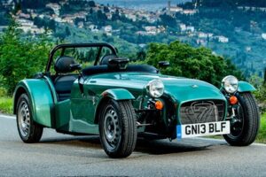 รถแบบ Caterham Seven รุ่นใหม่พร้อมเครื่อง 3 สูบแต่ทำความเร่งภายใน 6.5 วินาทีเท่านั้น