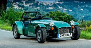 รถแบบ Caterham Seven รุ่นใหม่พร้อมเครื่อง 3 สูบแต่ทำความเร่งภายใน 6.5 วินาทีเท่านั้น