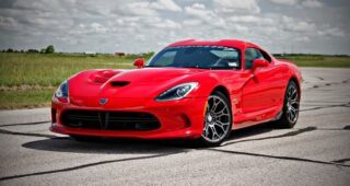 Hennessey เพิ่มกำลังและแรงบิดของรถอย่าง "SRT Viper" เล็กน้อยเอาใจขาซิ่ง