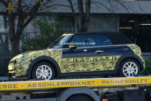 "2015 Mini Convertible" ขณะวิ่งทดสอบในเยอรมัน