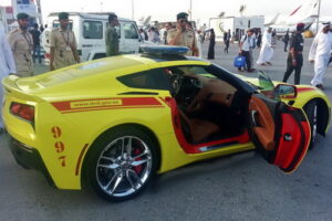 Dubai พร้อมใช้รถแบบ "2014 Corvette Stingray" เป็นรถดับเพลิงสุดหรู