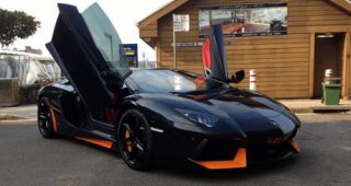 "Lamborghini Aventador LP 700-4" ธีมเทศกาล Halloween