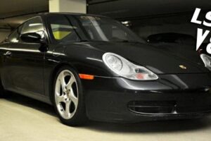รถแบบ 1999 Porsche 911 สับเปลี่ยนเครื่องยนต์แบบใหม่พร้อมขายที่ราคา $25,000