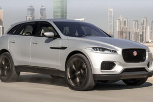 Jaguar เปิดตัวรถแบบ "C-X17 Crossover" ในงาน Dubai Motor Show ก่อนขายจริงปี 2015