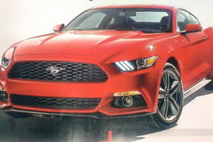 ภาพการเปิดตัวของ "2015 Ford Mustang" ถูกเผยแพร่แล้วผ่านนิตยสารชื่อดัง