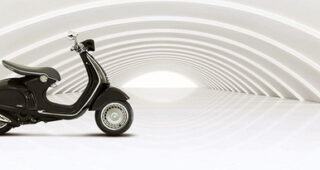 Vespa 946 Modern Art of Scooter