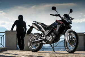 HUSQVARNA TR 650 Strada