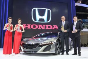 HONDA คว้า 4 รางวัลธุรกิจยานยนต์ยอดนิยม ประจำปี 2556 ในงาน MOTOR EXPO 2013