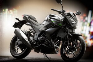 KAWASAKI Z250