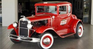 ย้อนอดีต! เปิดขายรถสุดคลาสสิกต้นกำเนิดเพลงชื่อดัง "Hot Rod Lincoln"