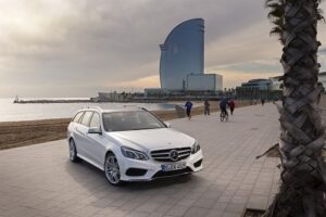 Mercedes-Benz ยกทัพขบวนรถหรูหลากรุ่นสร้างสีสันในงาน Motor Expo 2013
