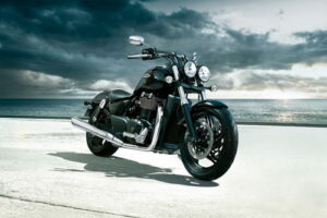 TRIUMPH Thunderbird/Thunderbird Storm