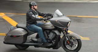 VICTORY Zach Ness Victory Cross Country ใหญ่พิเศษเพิ่มเครื่อง