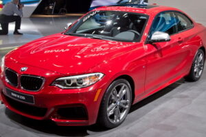 BMW เผยภาพถ่ายสุดละเอียดของรถ "2014 BMW 2-Series Coupe"