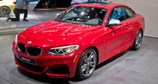 BMW เผยภาพถ่ายสุดละเอียดของรถ "2014 BMW 2-Series Coupe"