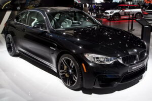 BMW พร้อมเปิดตัว M3 Sedan และ M4 Coupe ส่งตรงถึง Detroit
