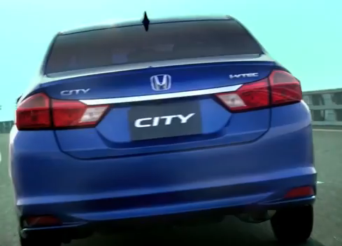 HONDA ขึ้นครองอันดับหนึ่งของยอดจำหน่ายรถยนต์นั่งสูงสุดประจำปี 2556 อีกทั้งยังได้รับรางวัลแบรนด์ที่มีความน่าเชื่อถือ 2 ปีซ้อน ตอกย้ำความเป็นผู้นำและเป็นแบรนด์รถยนต์ยอดนิยมในใจลูกค้าชาวไทย