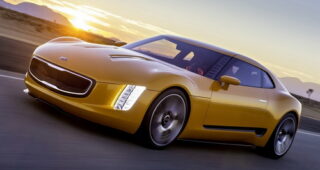 KIA เปิดตัว "GT4 Stinger" พร้อมเป็นคู่แข่ง Scion FR-S และ Mazda MX-5