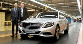 Mercedes-Benz เผยปี 2013 ทำสถิติใหม่ด้วยยอดผลิตรถกว่า 1.49 ล้านคัน