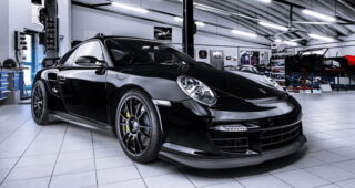 Porsche 911 GT2 ถูกดัดแปลงพร้อมชุดแต่งแบบ