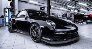 Porsche 911 GT2 ถูกดัดแปลงพร้อมชุดแต่งแบบ "GT2 RS"