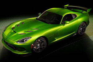 SRT Viper เปิดตัวสีใหม่แบบ "Stryker Green" พร้อมเปิดตัวในงาน Detroit Auto Show