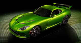 SRT Viper เปิดตัวสีใหม่แบบ "Stryker Green" พร้อมเปิดตัวในงาน Detroit Auto Show